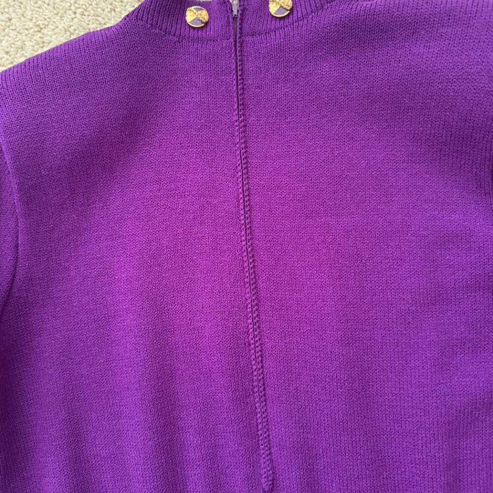 Timeless vintage,  long-sleeved St. John knit sweater dress, size 4 - Picture 9 of 12